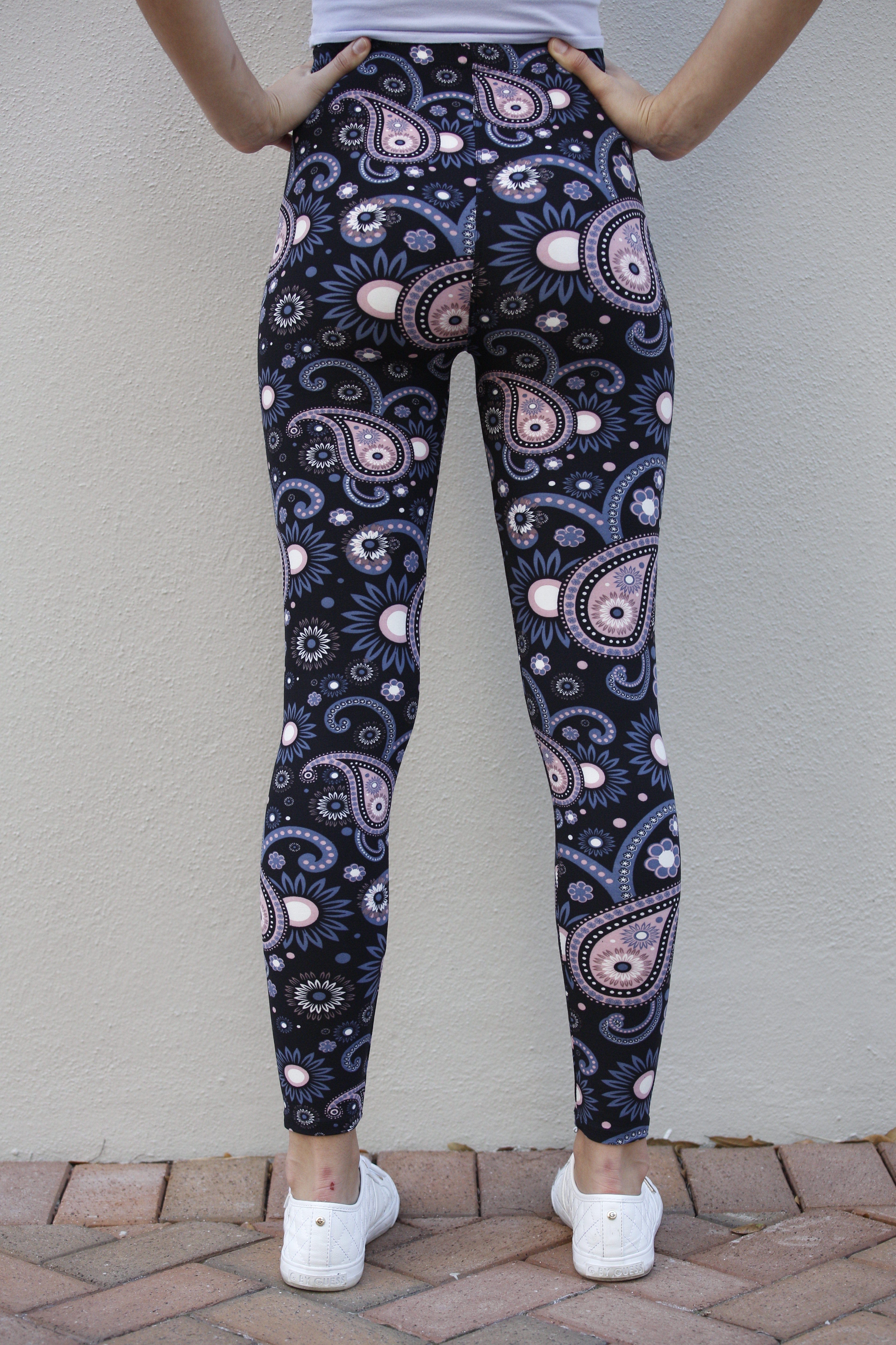 oolala Leggings Pink Paisley Pink Paisley- Soft, comfortable leggings. Beautiful designs and patterns.