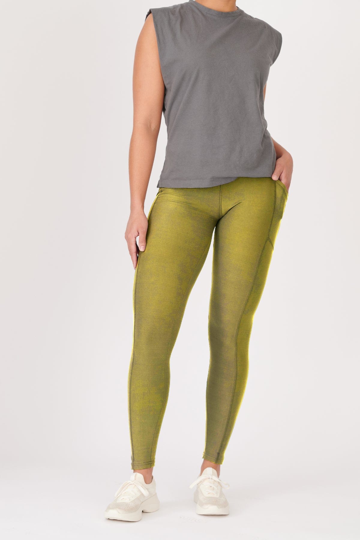 oolala Leggings Solid Army Green with Pockets 🦋 oolala ButterflySoft™ | Solid Charcoal with Pockets Women's Leggings